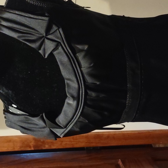 Elie Tahari black silk fancy top, small, nwt - Picture 16 of 17